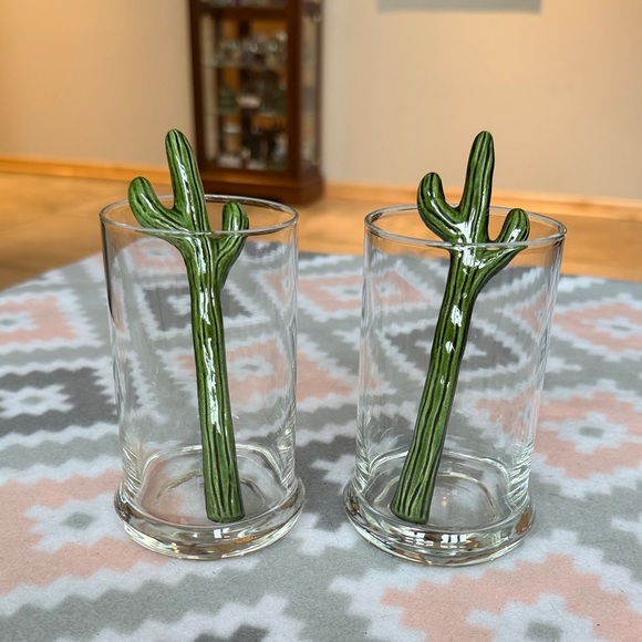 Other - 2 Glass Tumblers with ceramic cactus drink stirrers